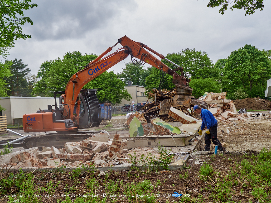 13.05.2022 - Baustelle am Haus für Kinder in Neuperlach